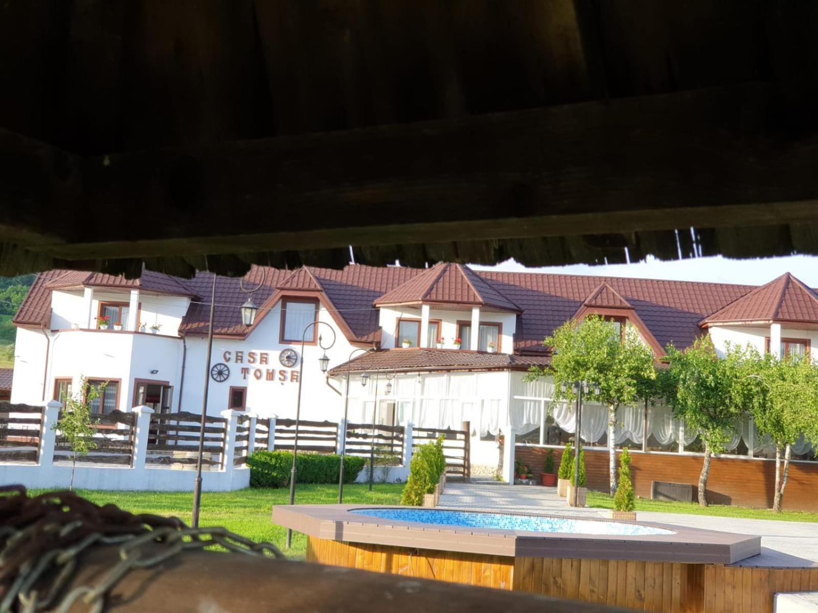 Casa Tomsa Bed & Breakfast Rozavlea Exterior photo